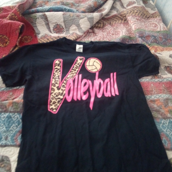 Clothes - Picture 2 of 8